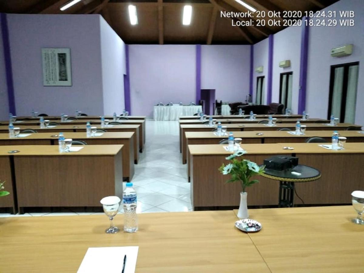 Hotel Signature Mandala Kencana Cianjur Exterior foto