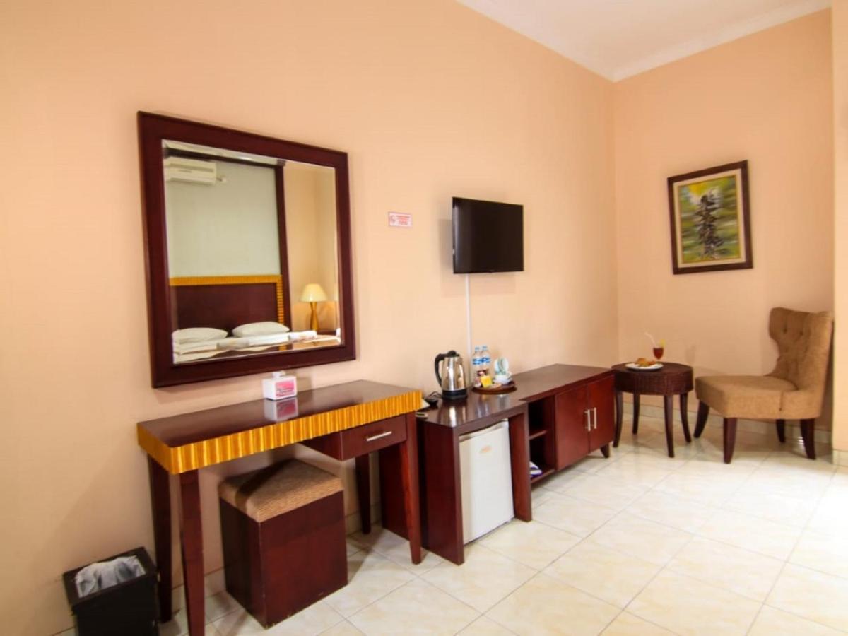 Hotel Signature Mandala Kencana Cianjur Exterior foto